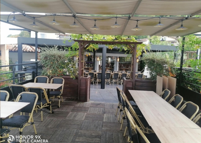 Restaurant avec terrasse