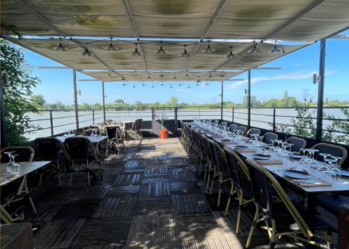 Restaurant avec terrasse